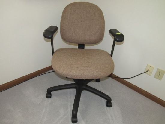 Desk chair