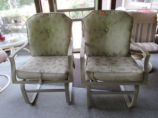 2 pc patio chairs