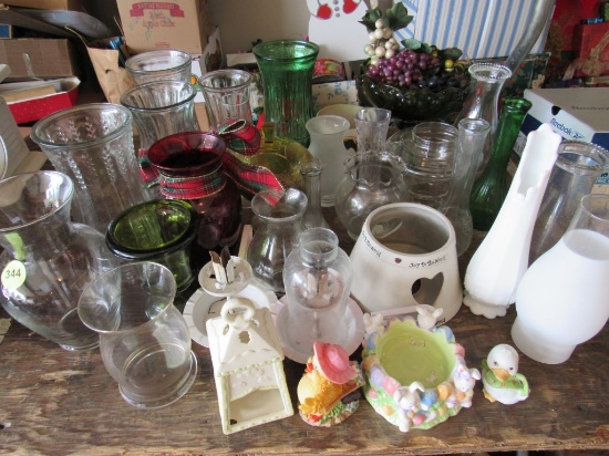 Vases and other decorative items