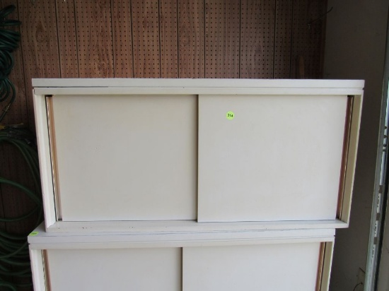 Storage container