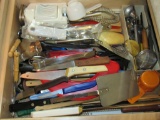 Utensil drawer