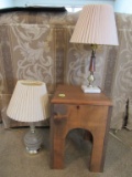 Little wooden stand and lamps