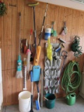 Contents of wall
