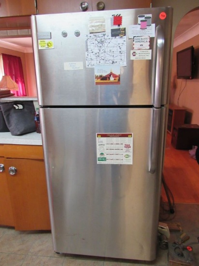 Upright fridge