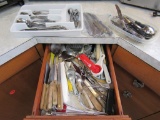 Contents of kitchen drawers