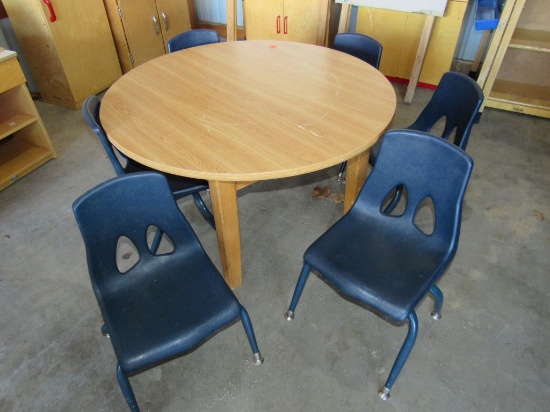 Children's table and chairs