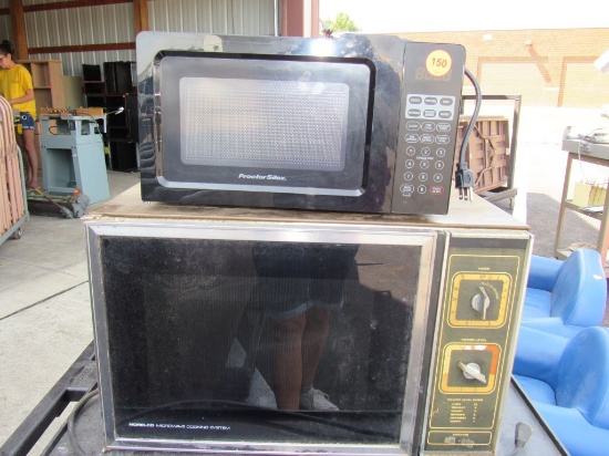 2 pc microwave lot