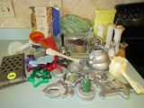 Vintage kitchen lot