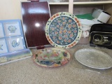 Trays and placemats