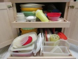 2 shelves of Tupperware