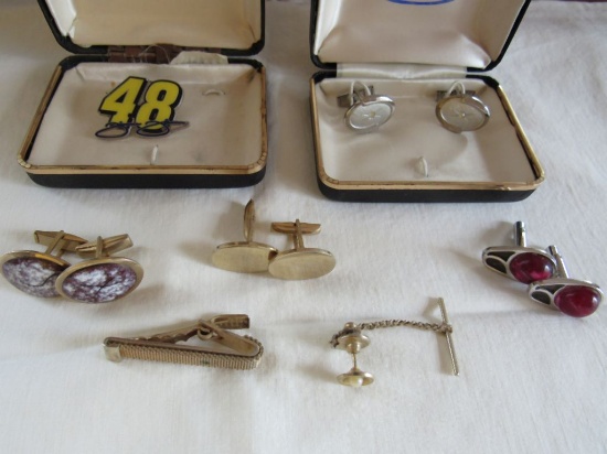 Sets of cufflinks and tie bar