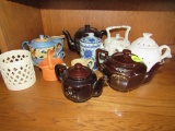 Tea pot lot