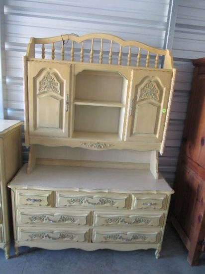 Lighted chest of drawers hutch