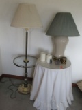 2 lamps and table