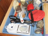 2 utensil drawers