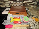 Cooktop grill and utensils