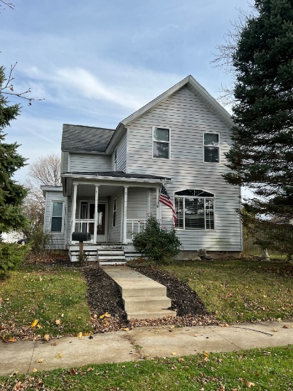 2-Story 4 BR Garrett Indiana Home at Auction