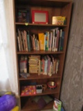 Contents and shelf