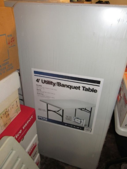 Utility table