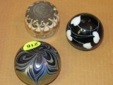 3 paper weights