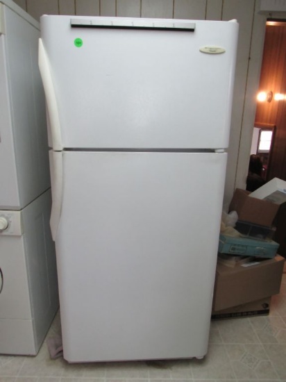 Frigidaire refrigerator freezer