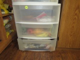 Shelf with 3 drawers