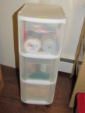 Plastic roller with 3 drawers