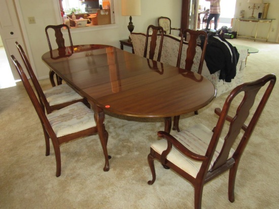 Thomasville Dinette table and chairs
