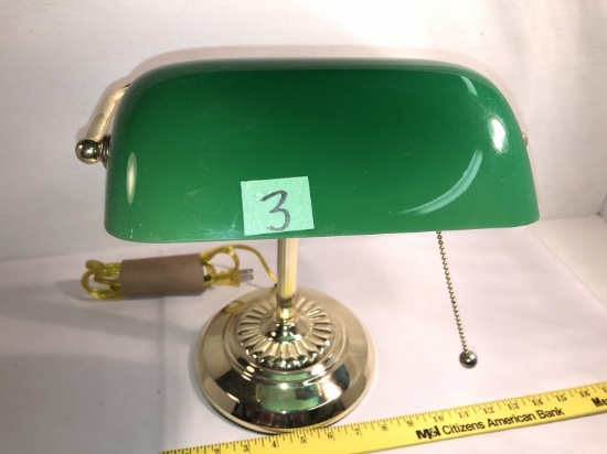 Vtg green glass shade desk lamp