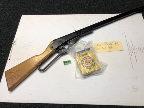 Daisy Buck BB gun W/ extra BB'S