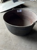 Cast Iron Pot with Handle