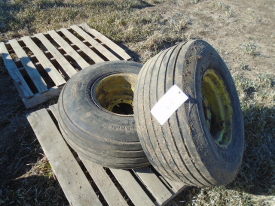 PR 12.5L-15 MOUNTED ON 8 BOLT RIMS