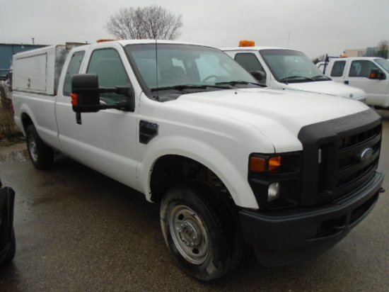 UNIT DO76 2010 FORD F-250XL SUPER DUTY