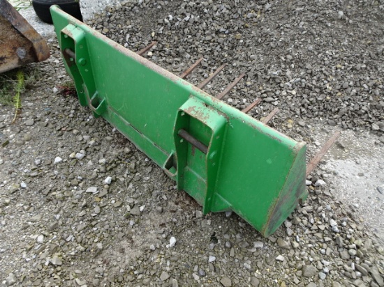 JD 5 1/2' TINE BUCKET