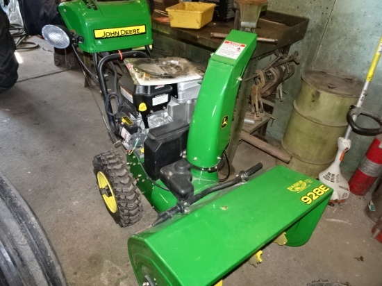 JD 928E WALK BEHIND SNOW BLOWER