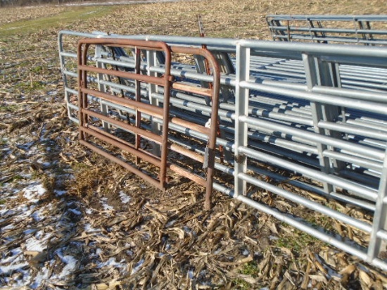 3 METAL LIVESTOCK GATES