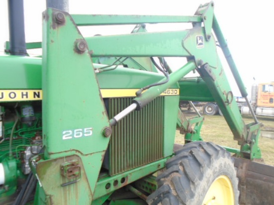 JD 265 Front Loader W/ MATERIAL Bucket