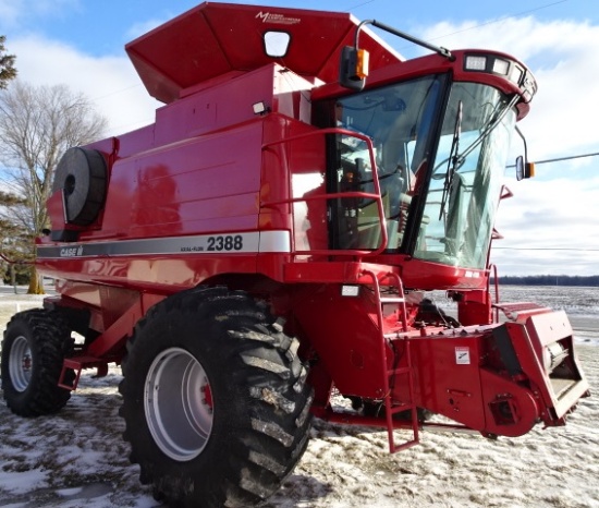 2004 CASE IH 2388 RWA COMBINE