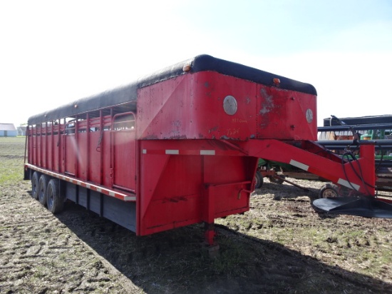 1987 COOSE 24’ TRI-AXLE GOOSENECK STEEL LIVESTOCK TRAILER