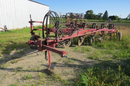 IHC 720 6X18” AUTO SPRING RESET PLOW