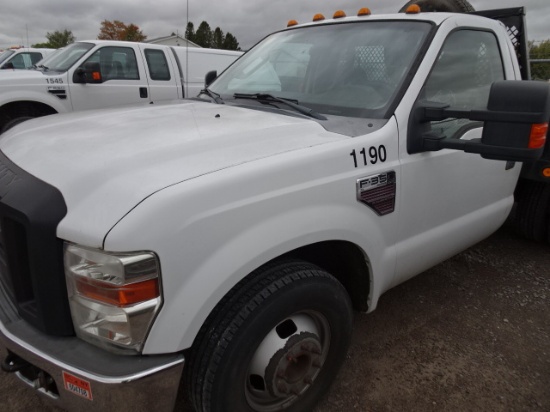 UNIT # 1190  2009 FORD F-350 XL SINGLE CAB FLATBED