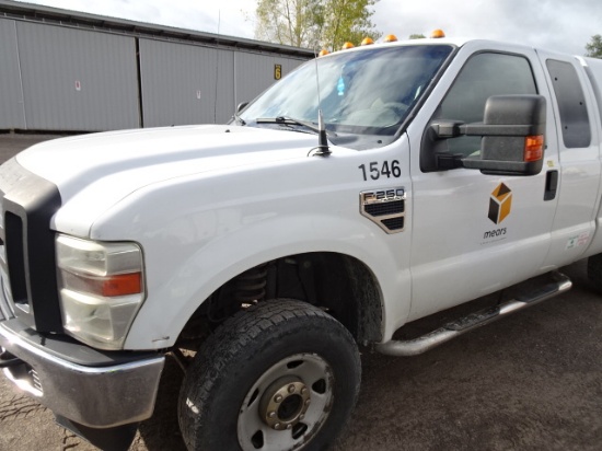 UNIT 1546 2010 FORD F-250 4X4