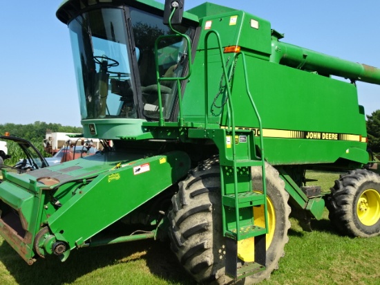 1989 JD 9500 R.W.A DSL. COMBINE