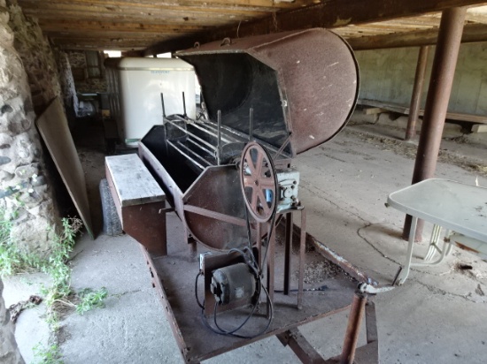 HAUPT MFG. CUSTOM HOG ROASTER  ROTISSERIE ON TRAILER