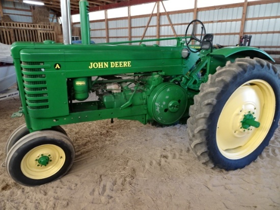 1943 JD A TRACTOR