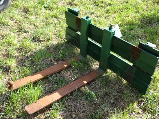 SHOP BUILT PALLET FORKS 40”  JD 500 SERIES LOADERS