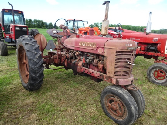 FARMALL H N.F RUNNS SN#386290