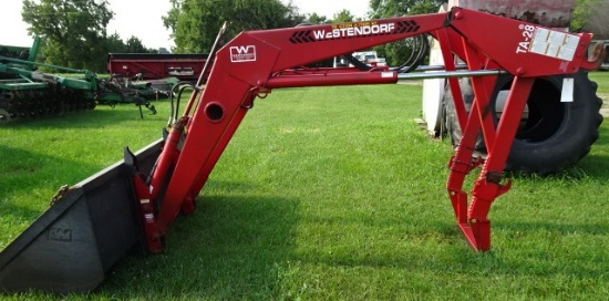 WESTERNDORF TA-28 QUICK ATTACH. HYD. LOADER W/ 8’ MATERIAL BUCKET (BRACKETS