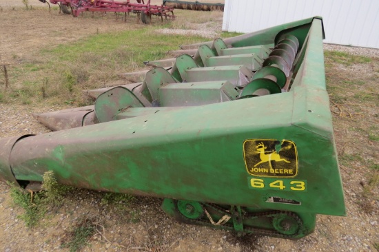 JD 643 LO-TIN CORN HEAD