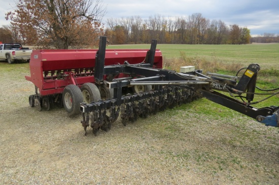 CASE/IH 5400 15’ MINUMUM-TILL SOYBEAN DRILL